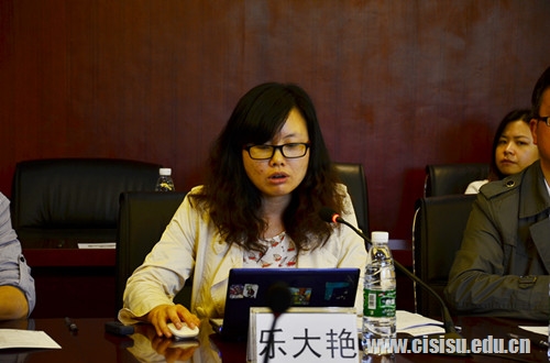 3乐大艳副主任介绍bat365官网翻译专业情况_副本.jpg